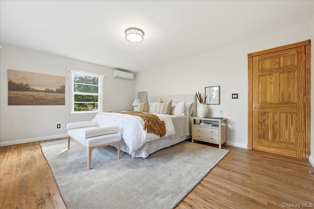 #19 photo, 89 Woodsome Road, Babylon , NY 11702