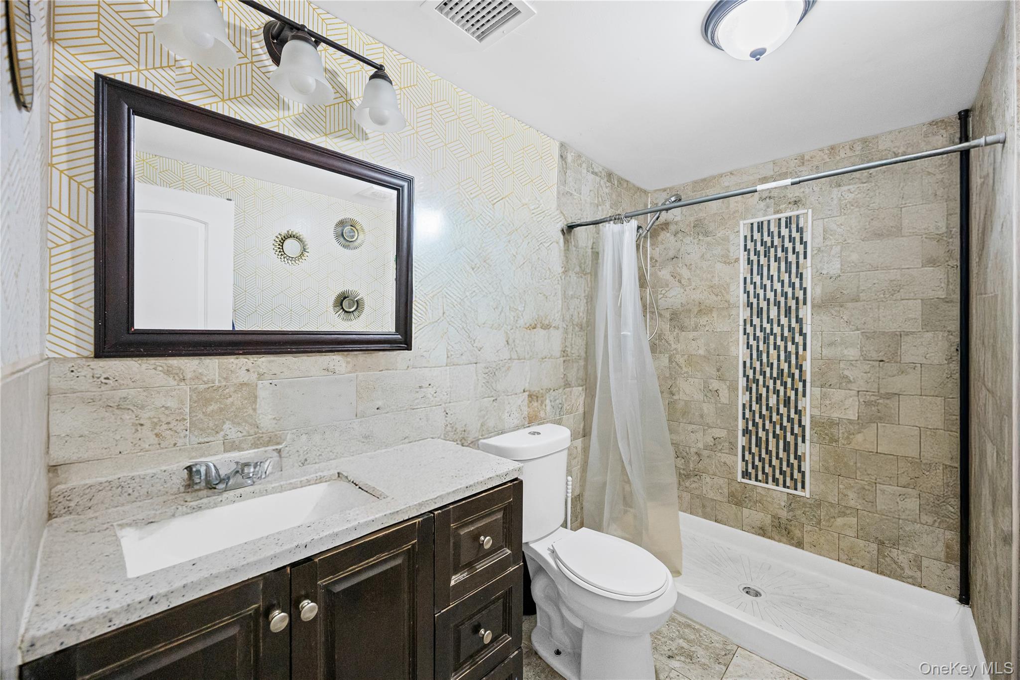 #16 photo, 1113 Joselson Avenue, Bay Shore , NY 11706