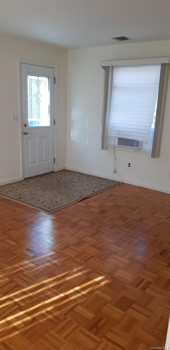 #5 photo, 28 Ledgewood Circle, East Setauket , NY 11733