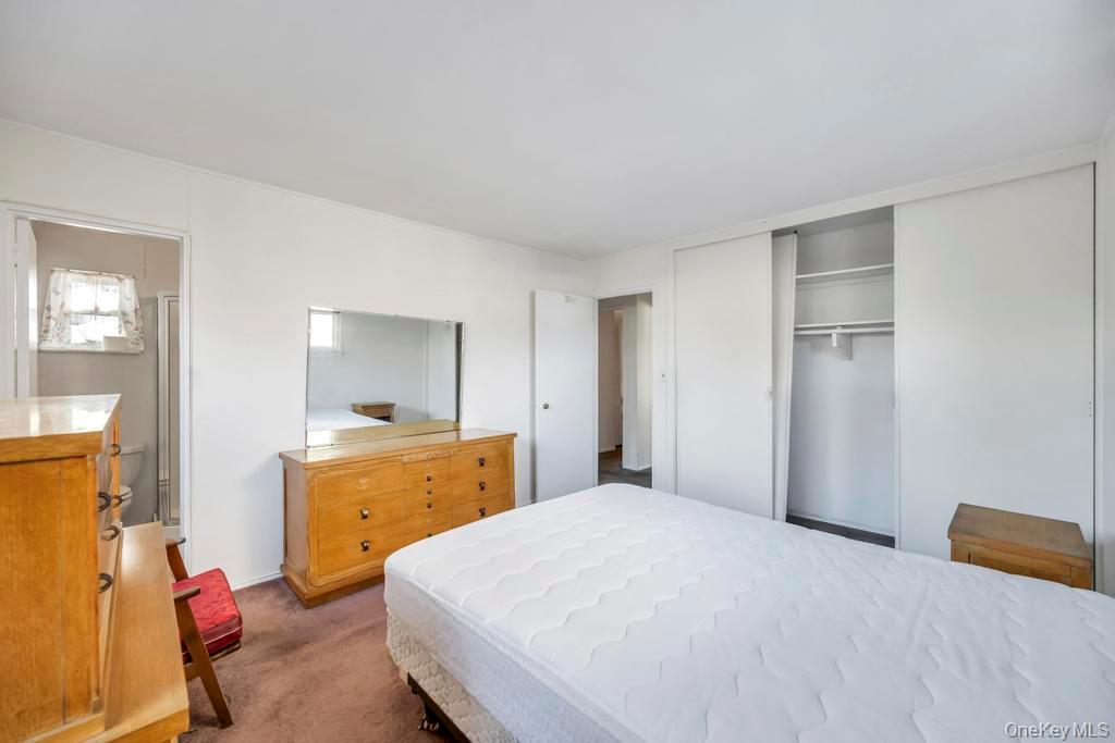 #15 photo, 4 Hope Drive, Plainview , NY 11803