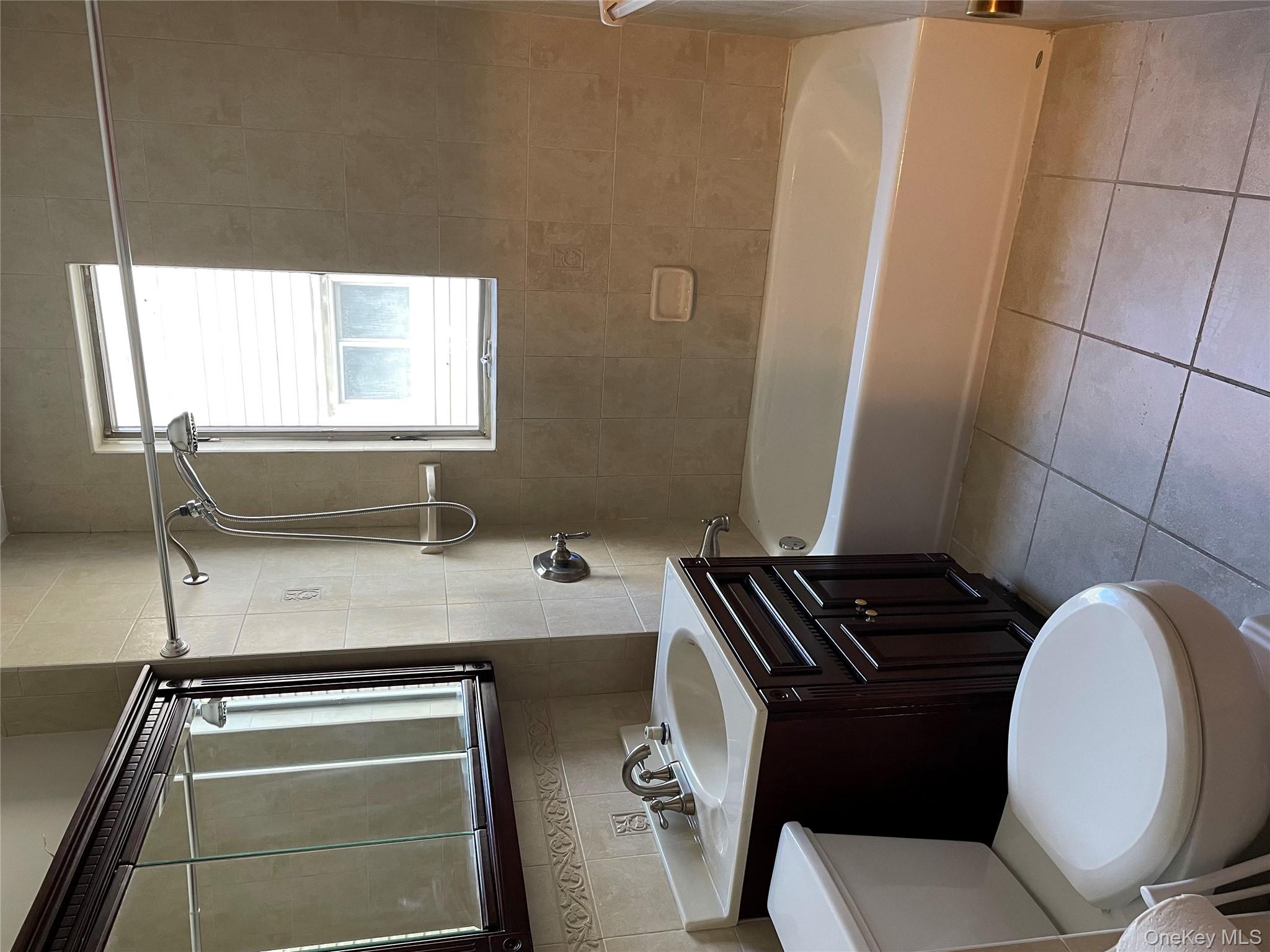 #17 photo, 7845 79th Place, Glendale , NY 11385