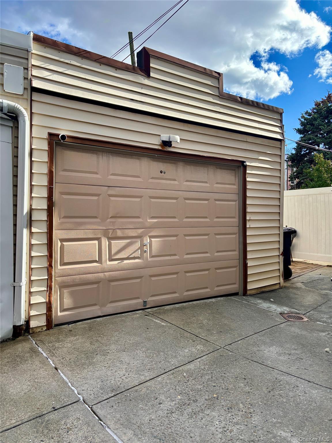 #3 photo, 7845 79th Place, Glendale , NY 11385