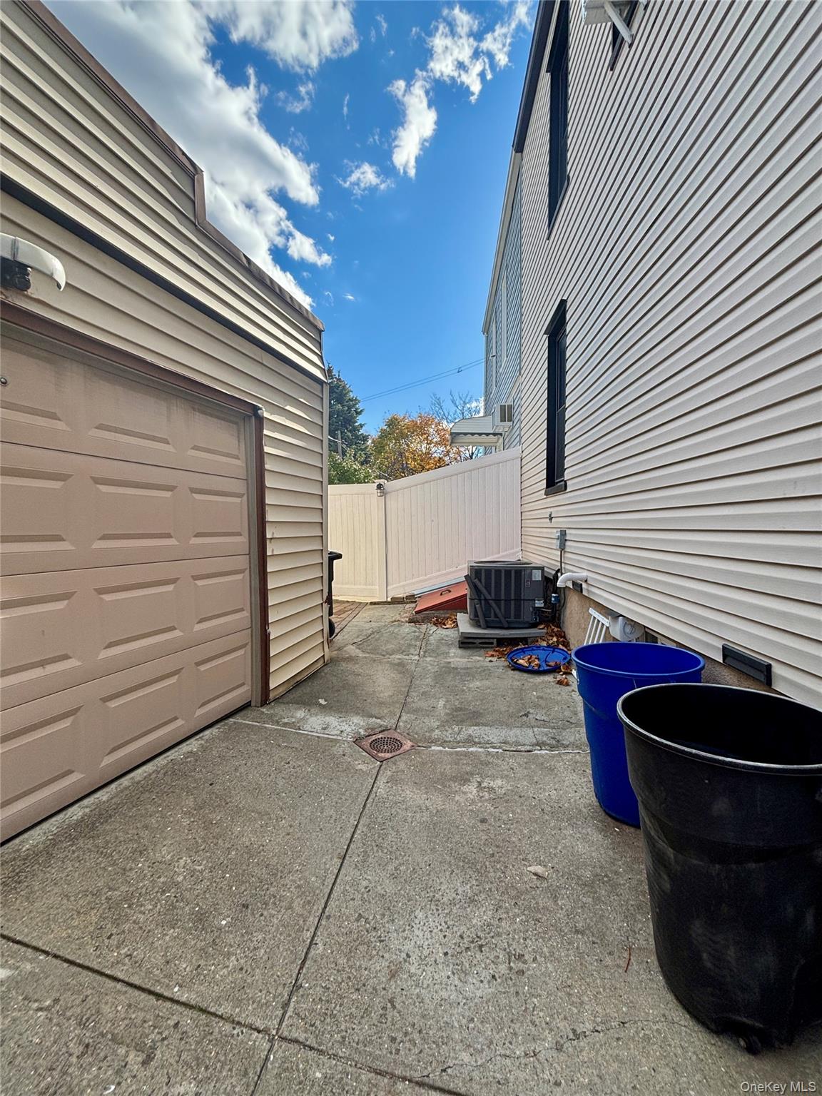 #4 photo, 7845 79th Place, Glendale , NY 11385