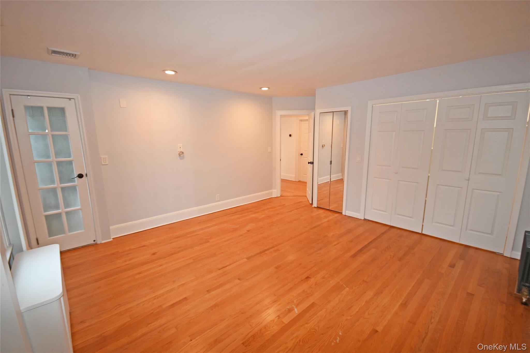 #4 photo, 14 Nirvana Avenue, Great Neck , NY 11023