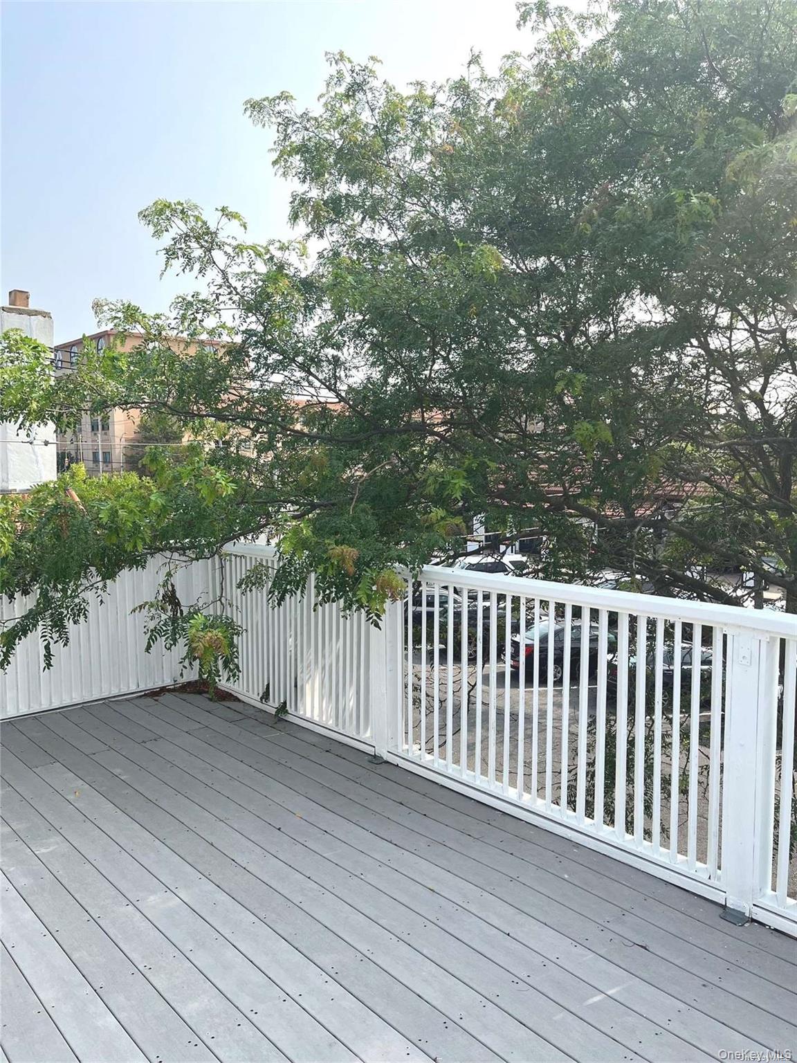 #17 photo, 307 Magnolia Boulevard, Long Beach , NY 11561