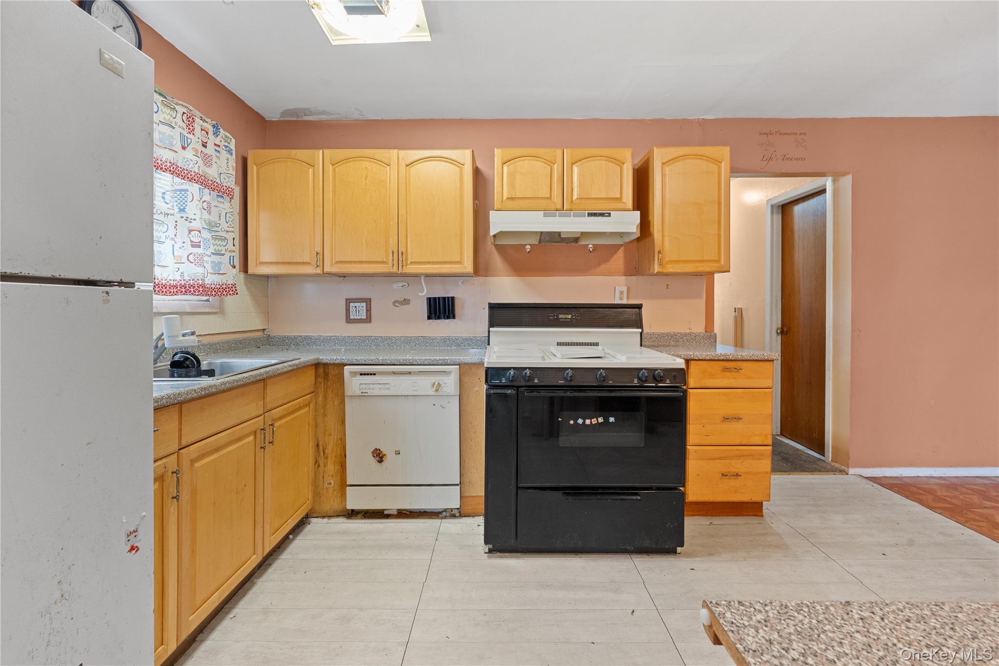 #3 photo, 7920 149th Avenue, Lindenwood , NY 11414