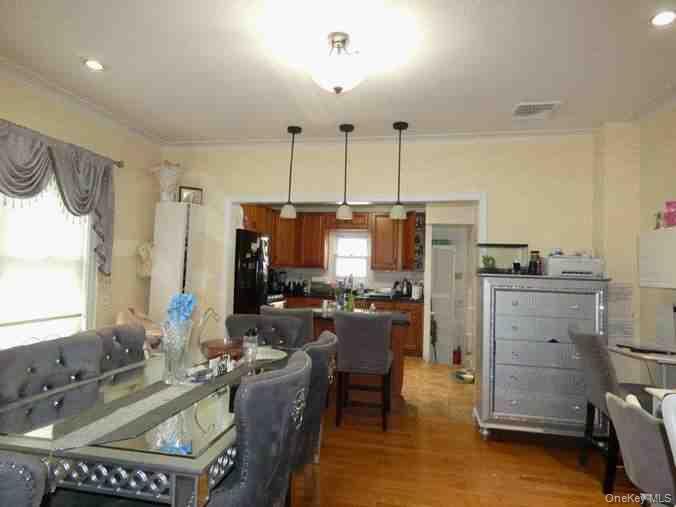 #15 photo, 94-46 226th Street, Floral Park , NY 11001