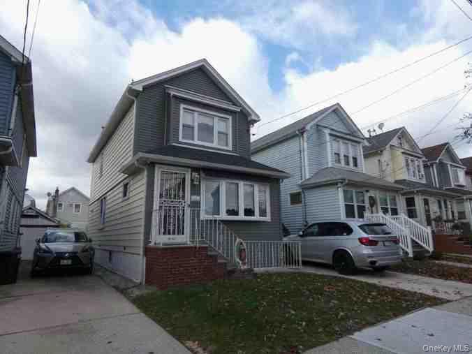 #2 photo, 94-46 226th Street, Floral Park , NY 11001