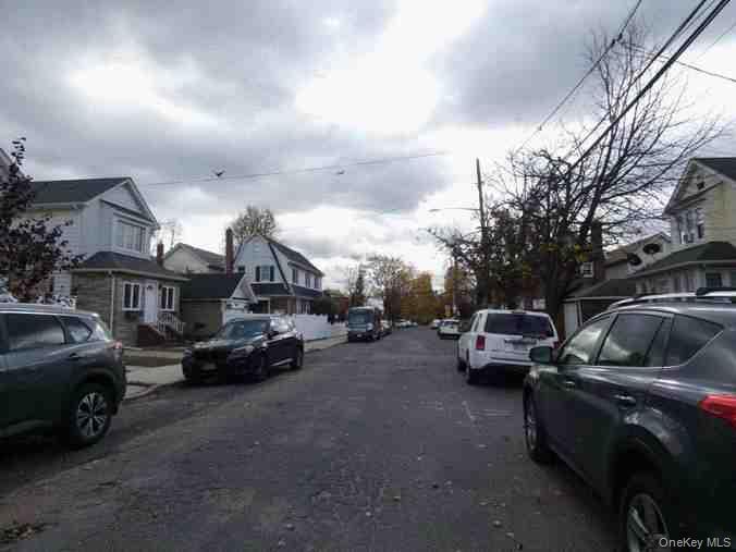 #3 photo, 94-46 226th Street, Floral Park , NY 11001