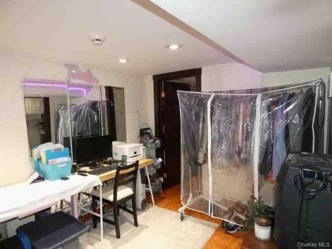 #7 photo, 94-46 226th Street, Floral Park , NY 11001