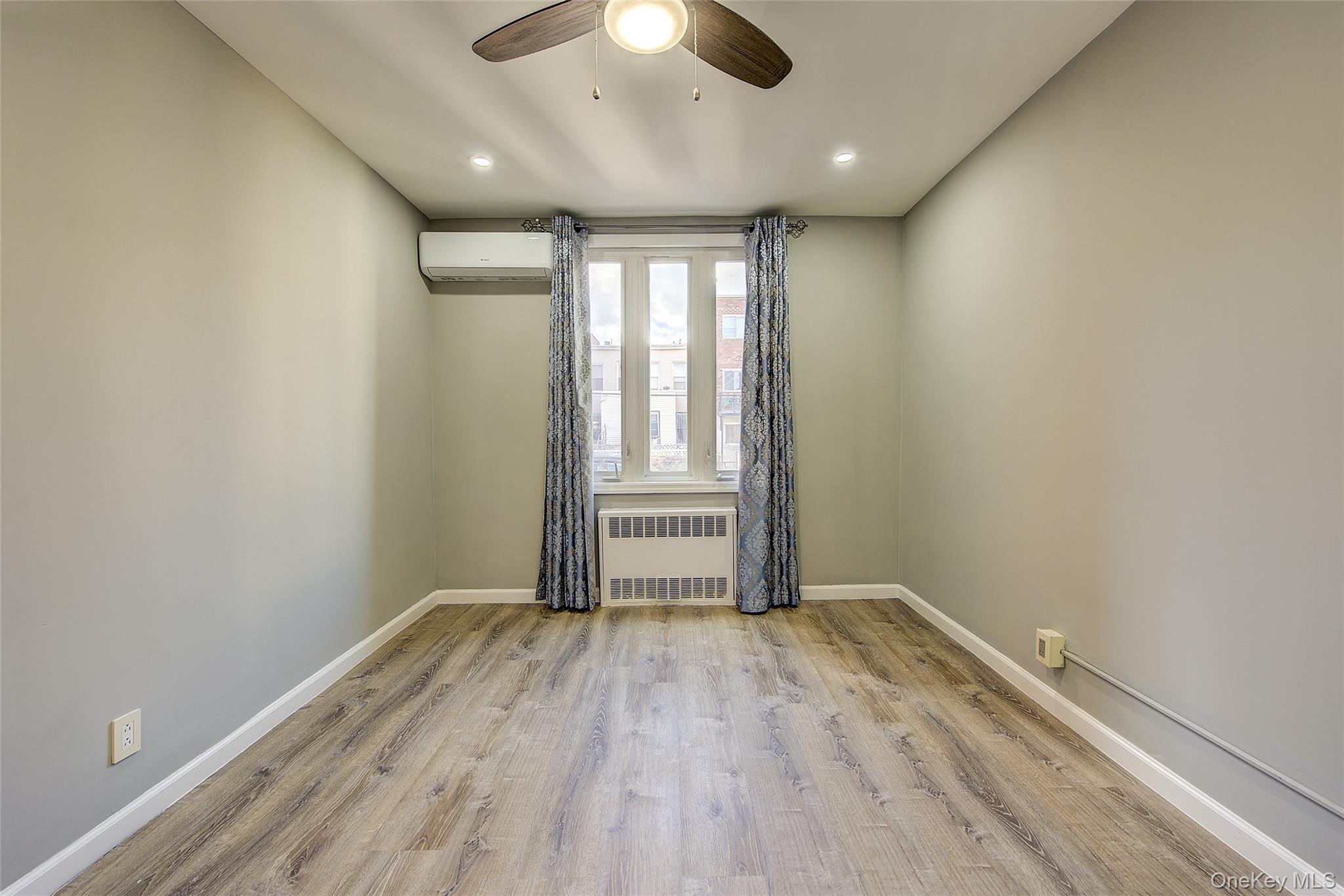 #16 photo, 25-22 45th Street, 皇后區 阿士多利亚 Astoria , NY 11103