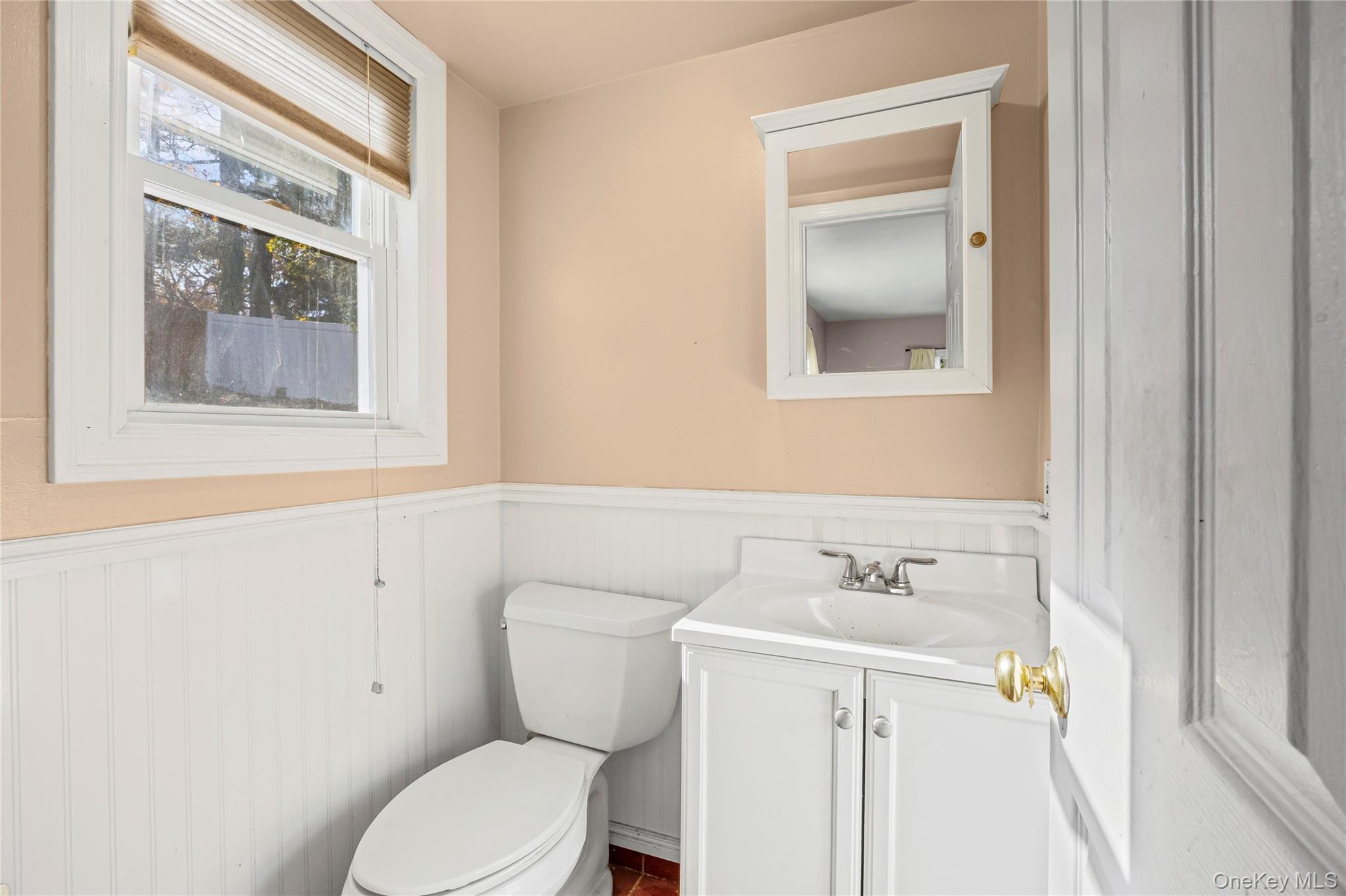 #17 photo, 10 Queen Drive, Sound Beach , NY 11789