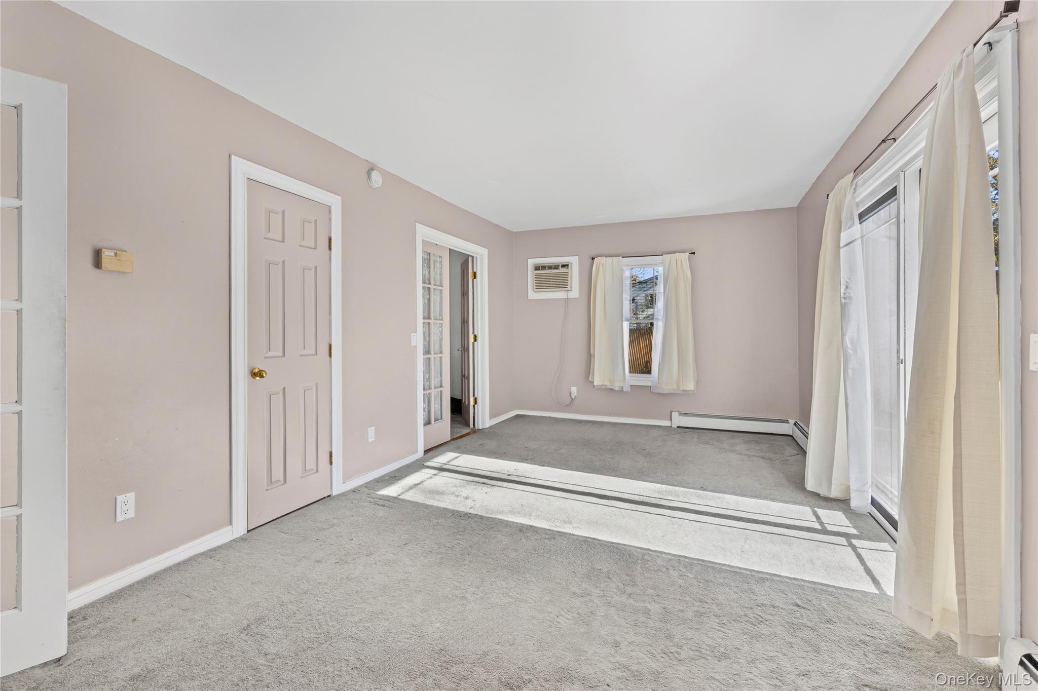 #18 photo, 10 Queen Drive, Sound Beach , NY 11789