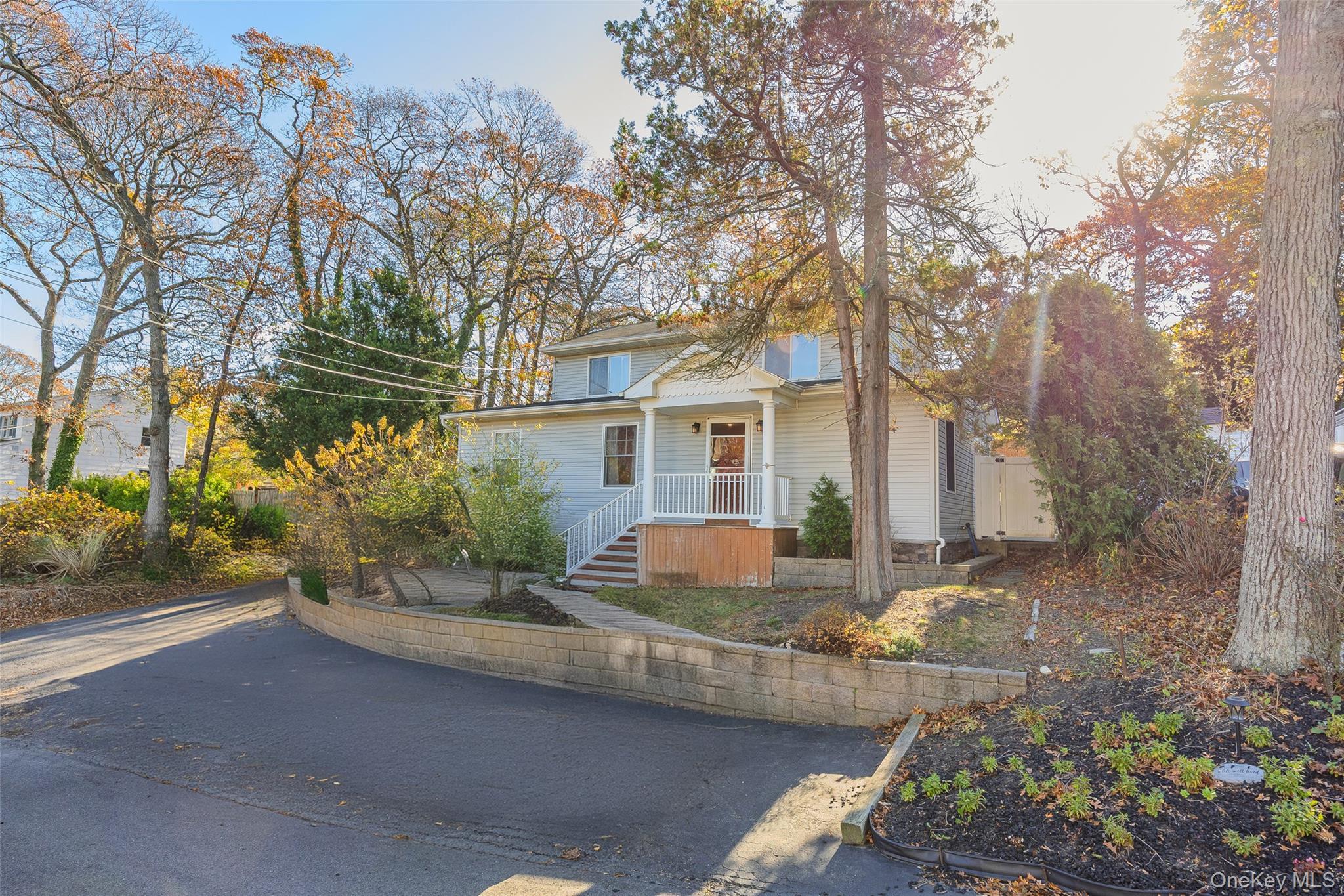 #2 photo, 10 Queen Drive, Sound Beach , NY 11789