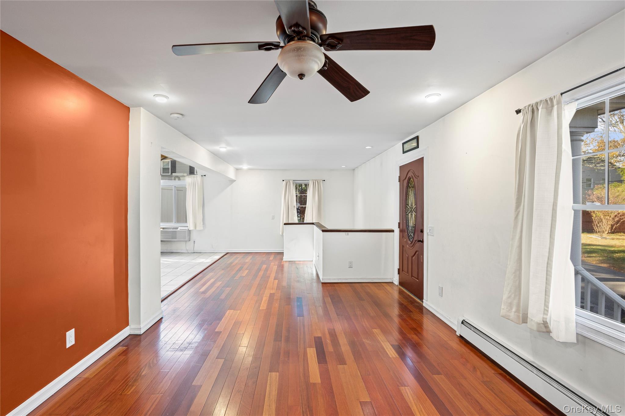 #4 photo, 10 Queen Drive, Sound Beach , NY 11789