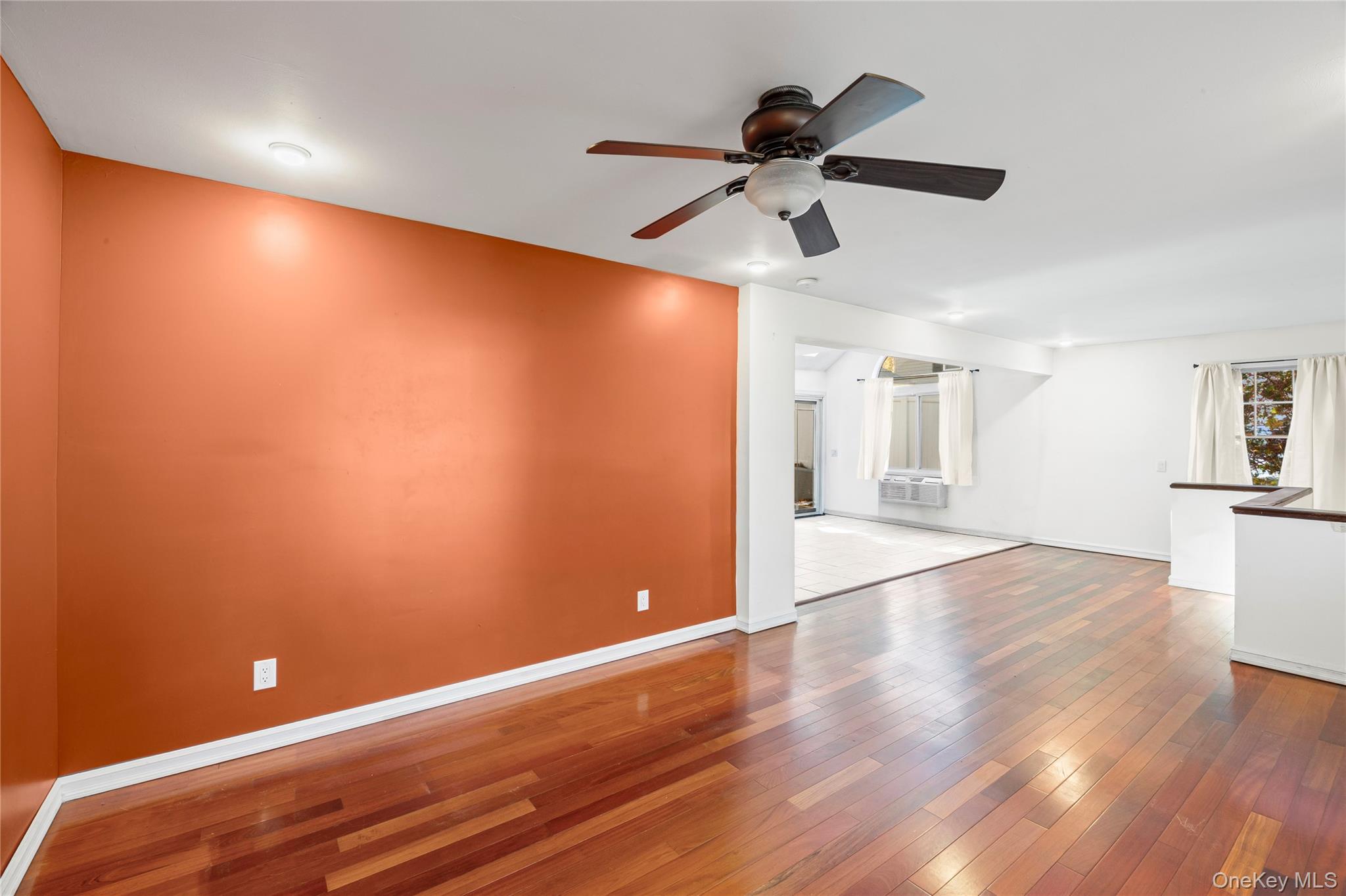 #5 photo, 10 Queen Drive, Sound Beach , NY 11789