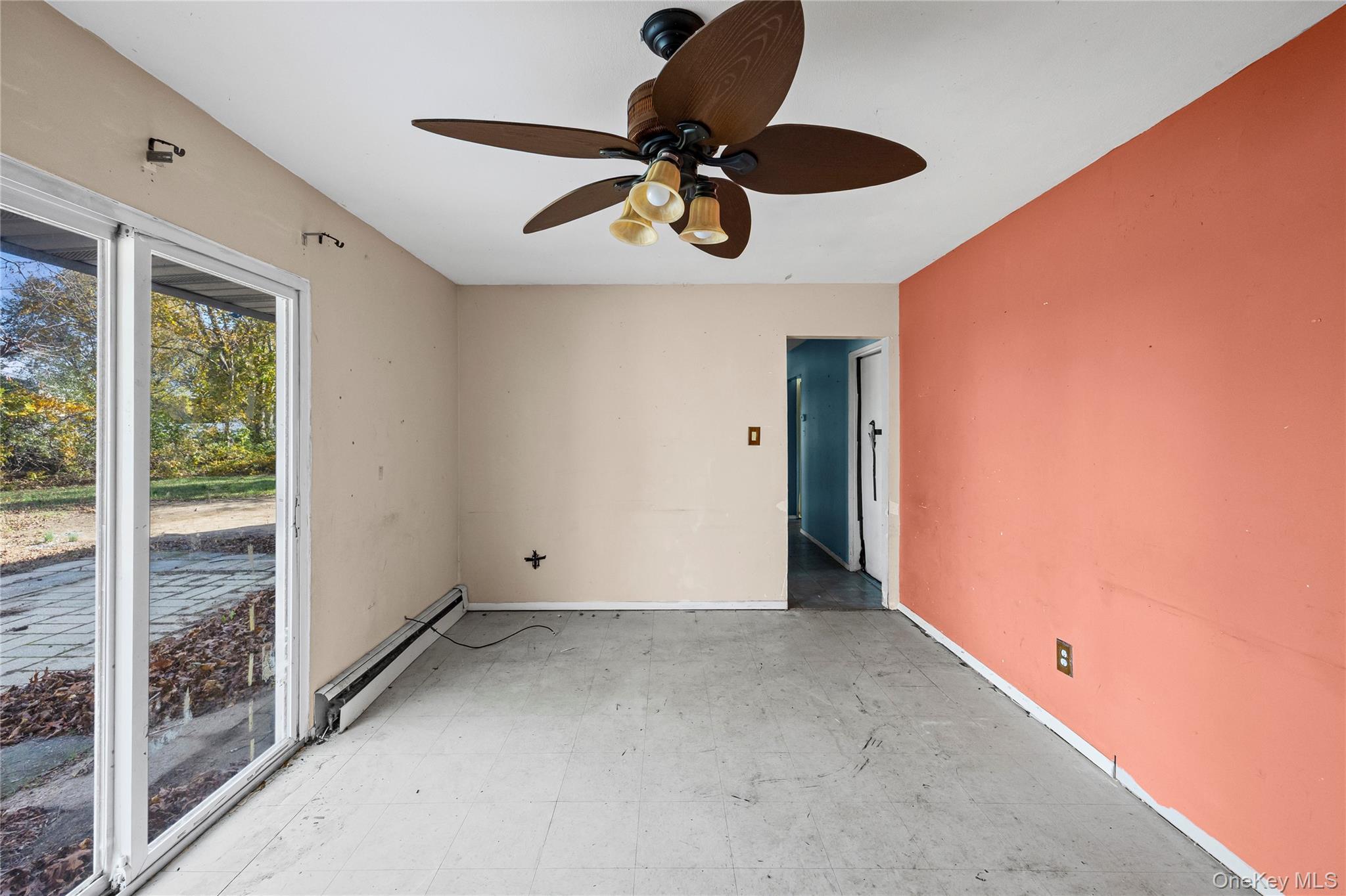 #13 photo, 25 Crater Lake Drive, Coram , NY 11727