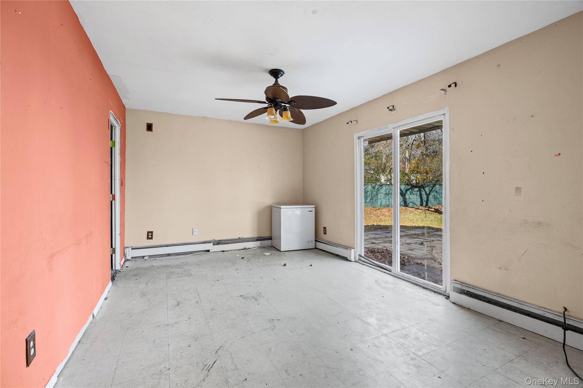 #14 photo, 25 Crater Lake Drive, Coram , NY 11727