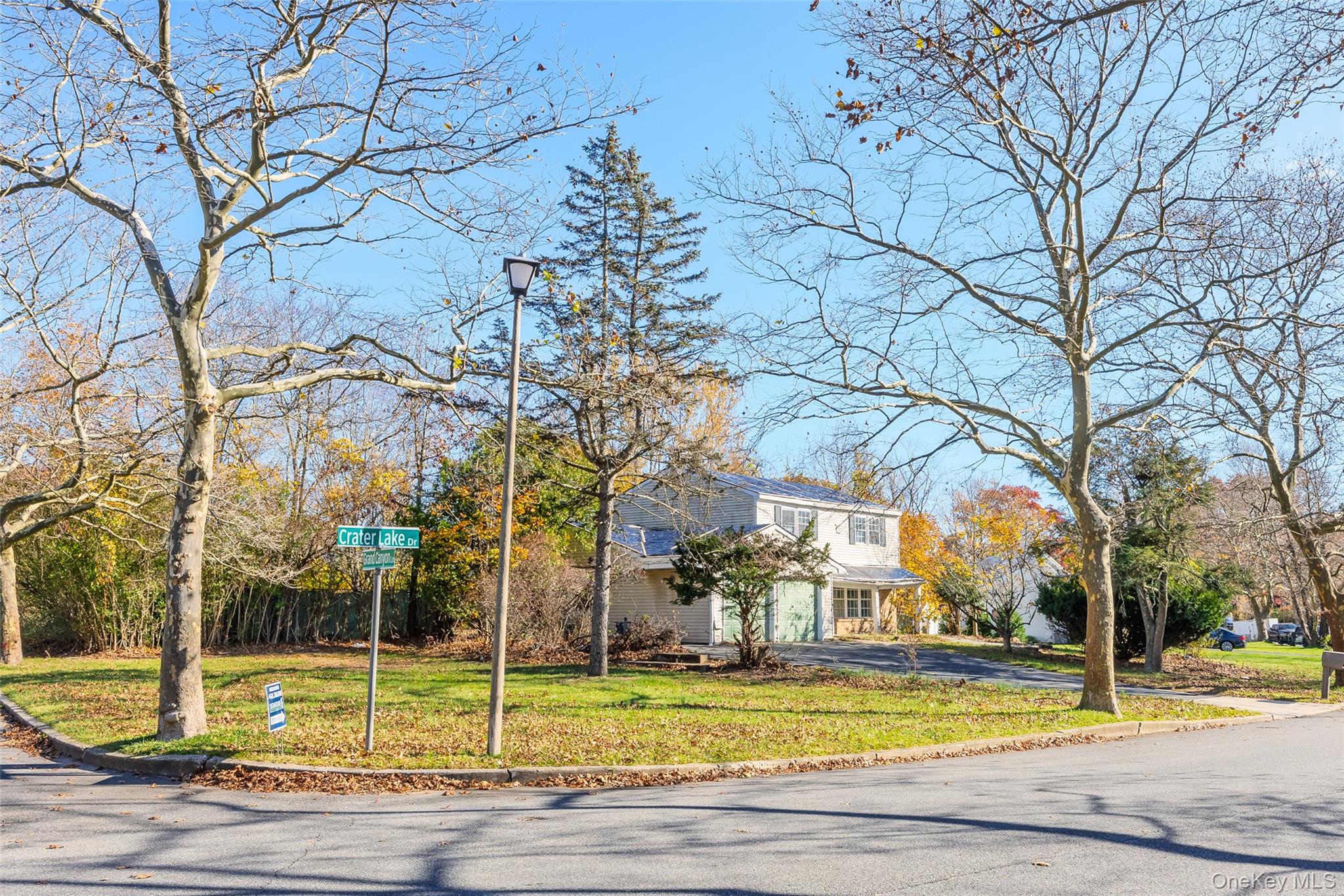 #3 photo, 25 Crater Lake Drive, Coram , NY 11727