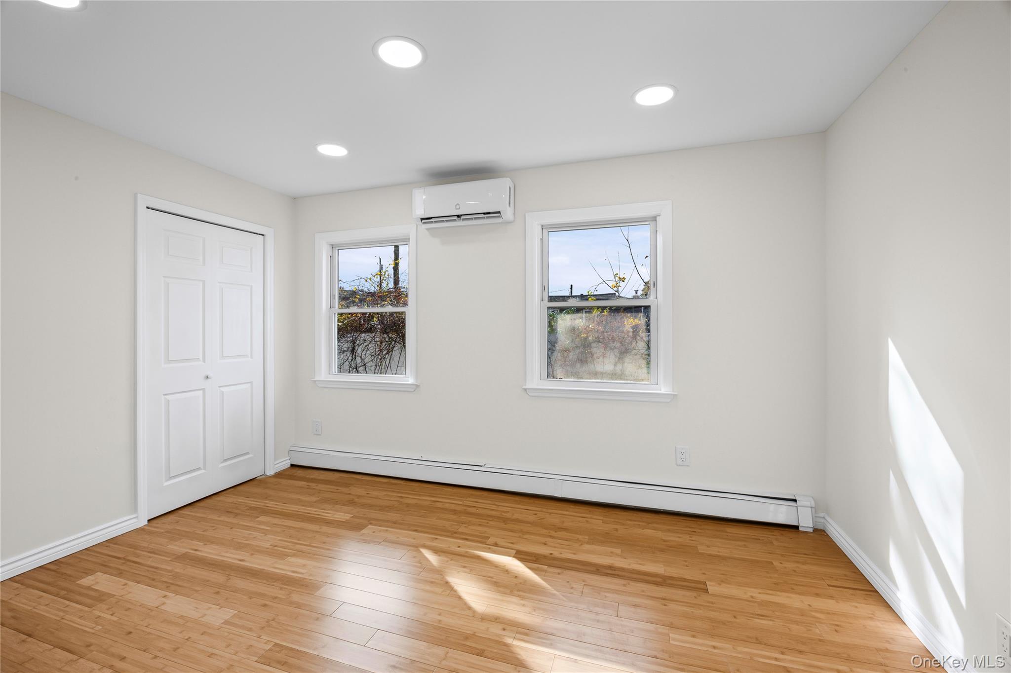 #16 photo, 1568 7th Street, West Babylon , NY 11704