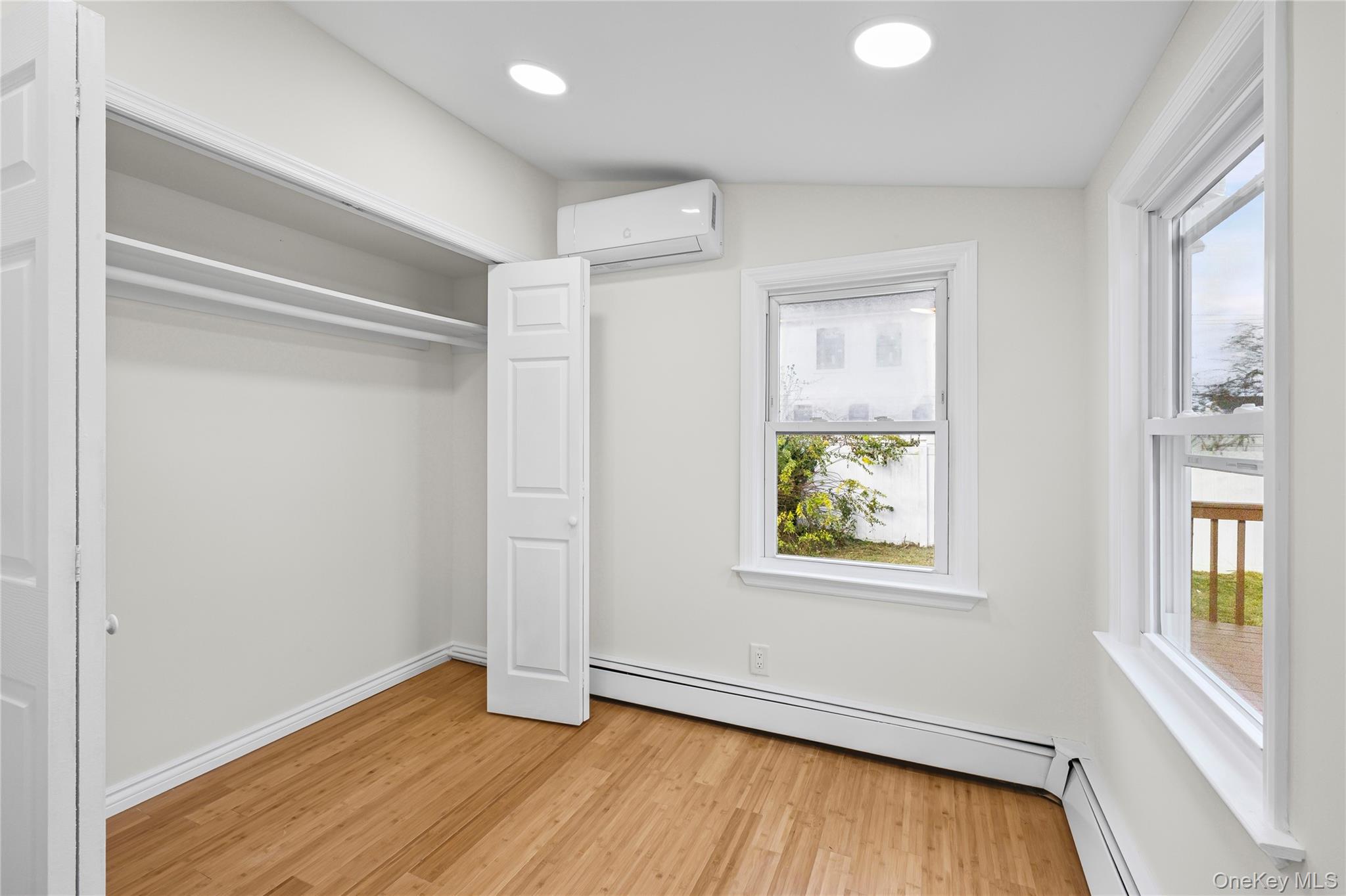 #20 photo, 1568 7th Street, West Babylon , NY 11704