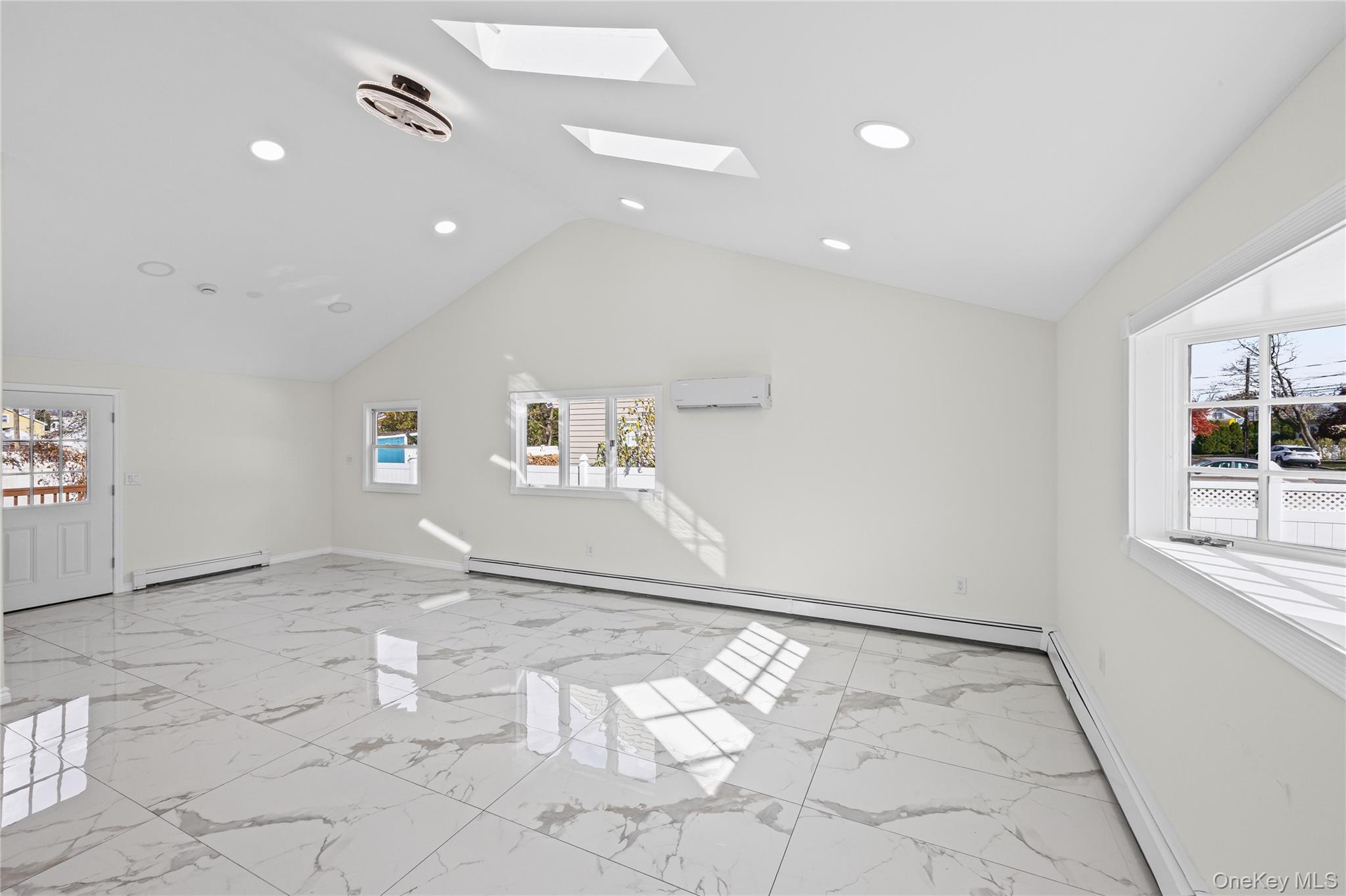 #3 photo, 1568 7th Street, West Babylon , NY 11704