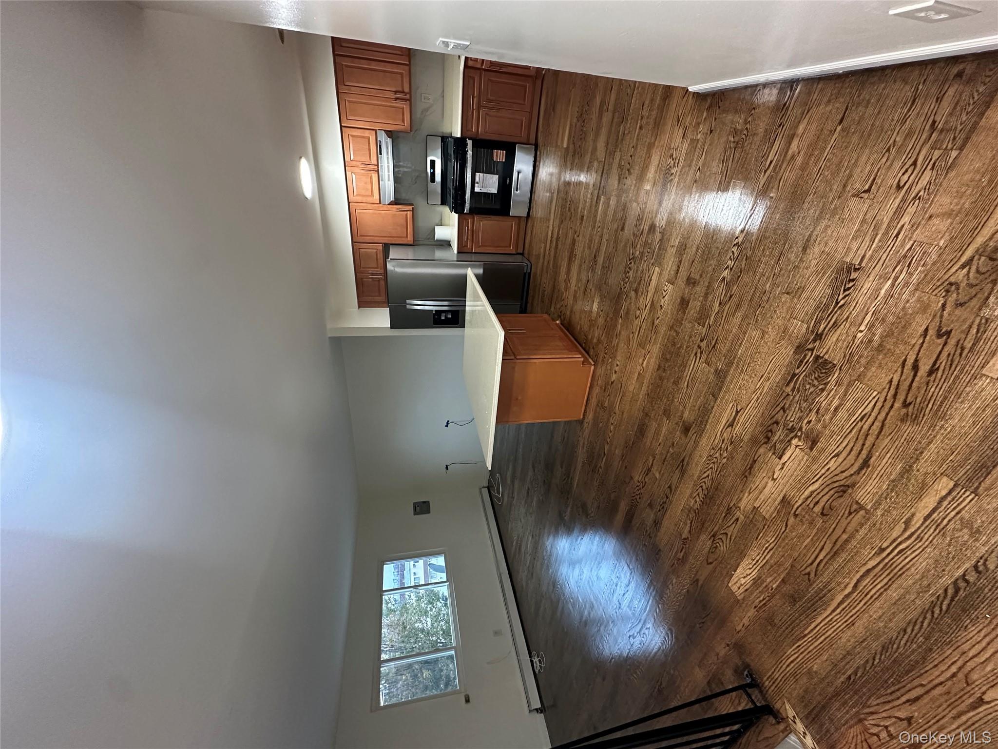 #1 photo, 987 Linclon, Brooklyn , NY 11208