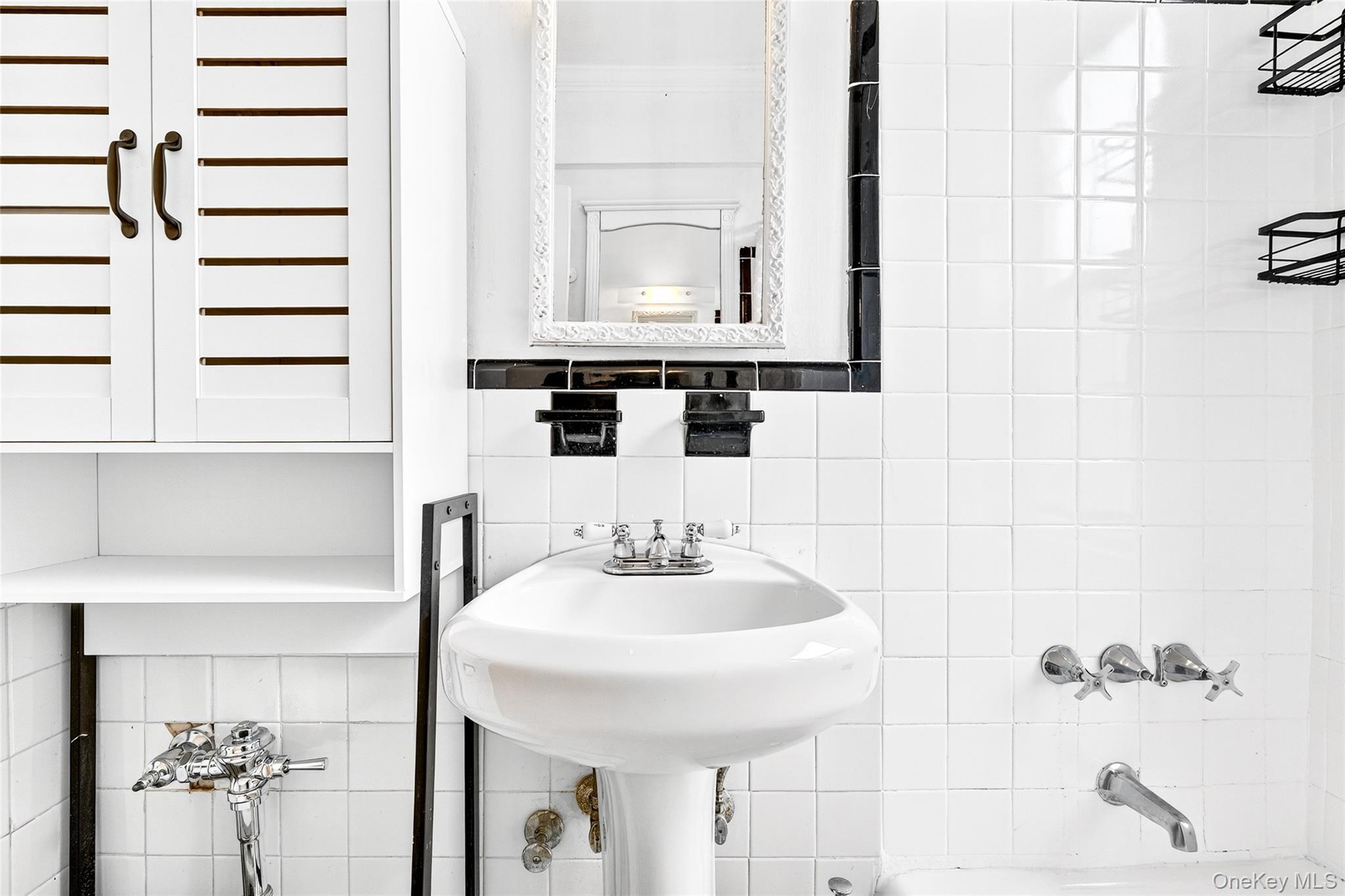 #18 photo, 770 Bronx River, Yonkers , NY 10708