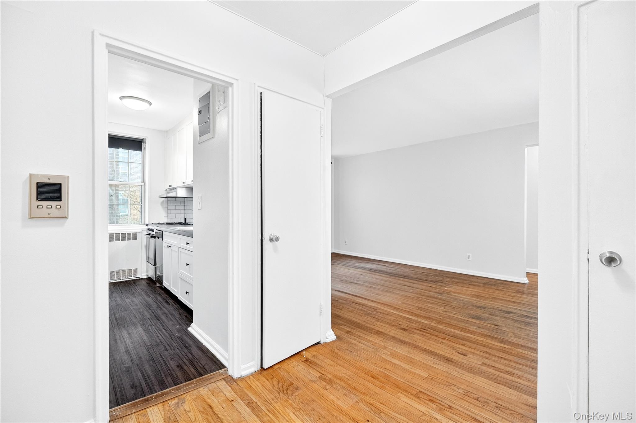 #9 photo, 770 Bronx River, Yonkers , NY 10708