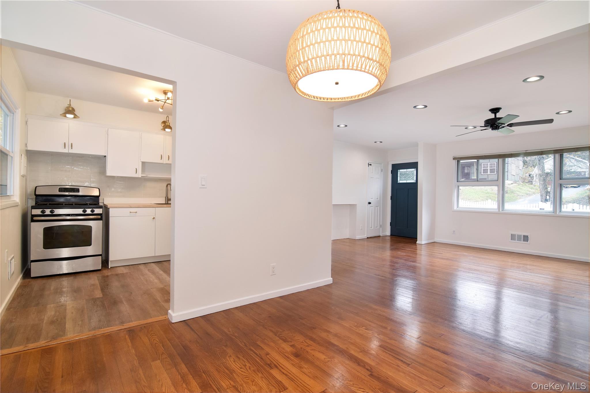 #11 photo, 624 Washington Avenue, Pleasantville , NY 10570