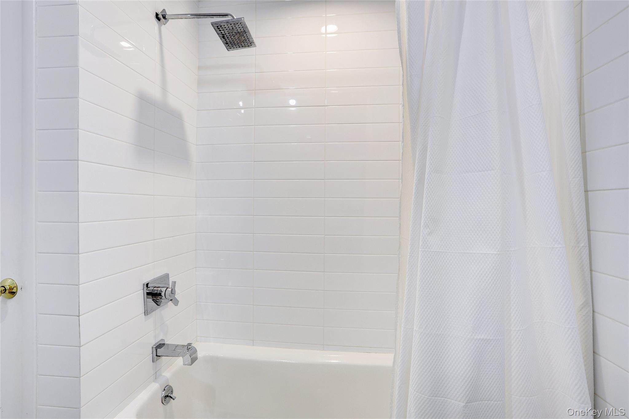 #18 photo, 7 Hawk Street, Chestnut Ridge , NY 10977