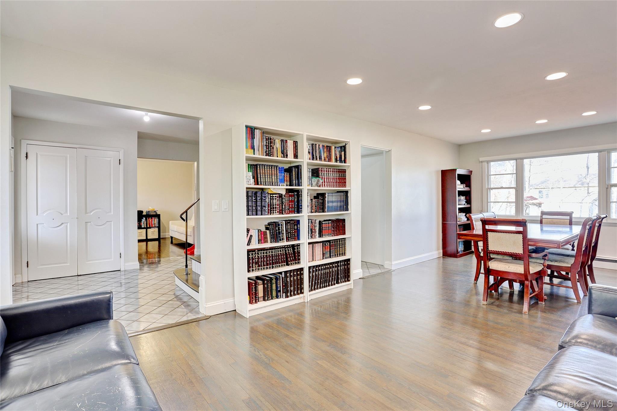 #4 photo, 7 Hawk Street, Chestnut Ridge , NY 10977