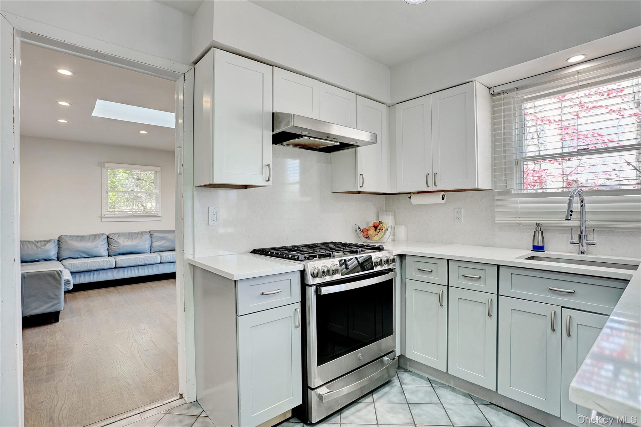 #8 photo, 7 Hawk Street, Chestnut Ridge , NY 10977