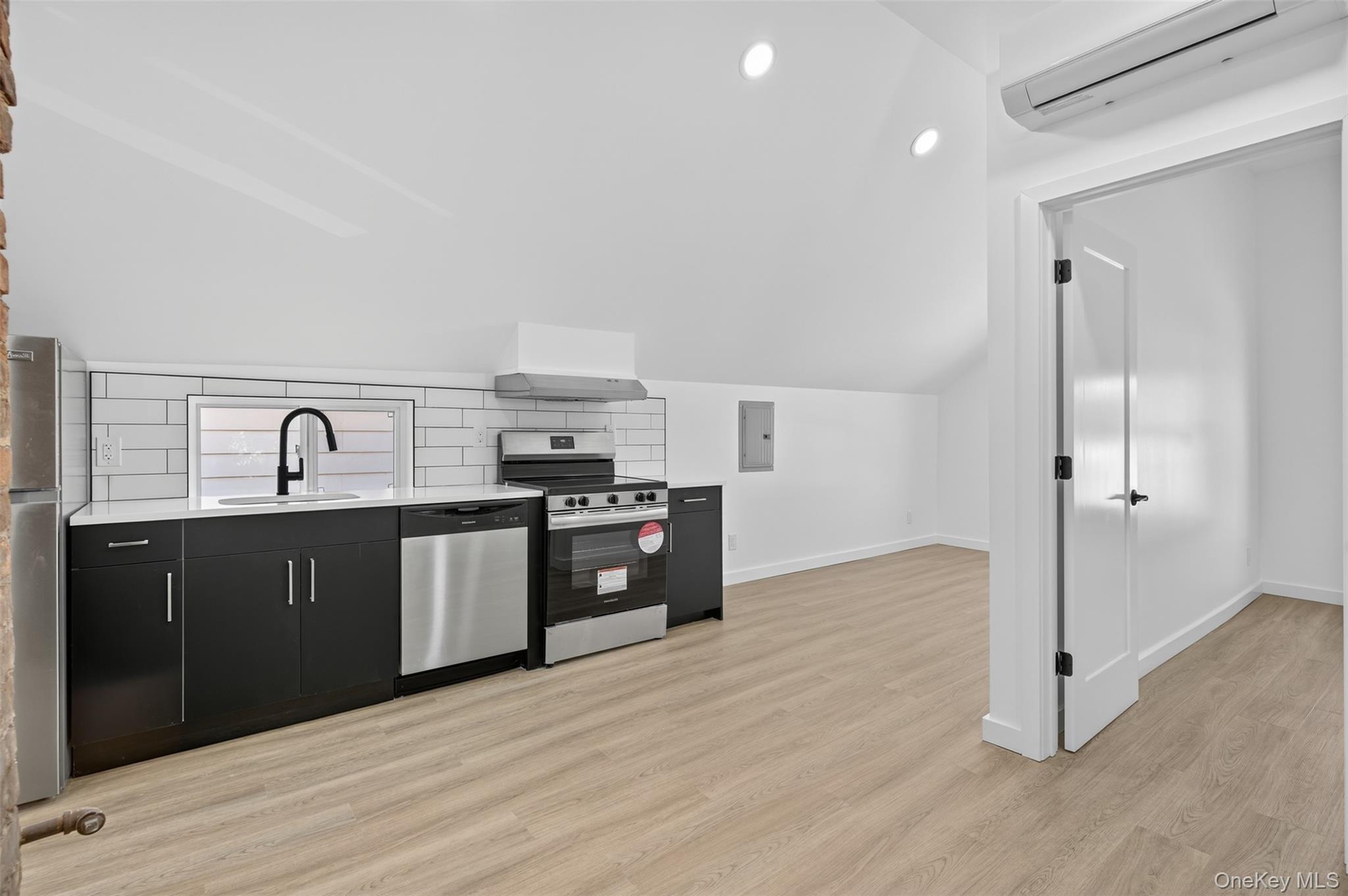 #14 photo, 165 W Main Street, Goshen , NY 10924