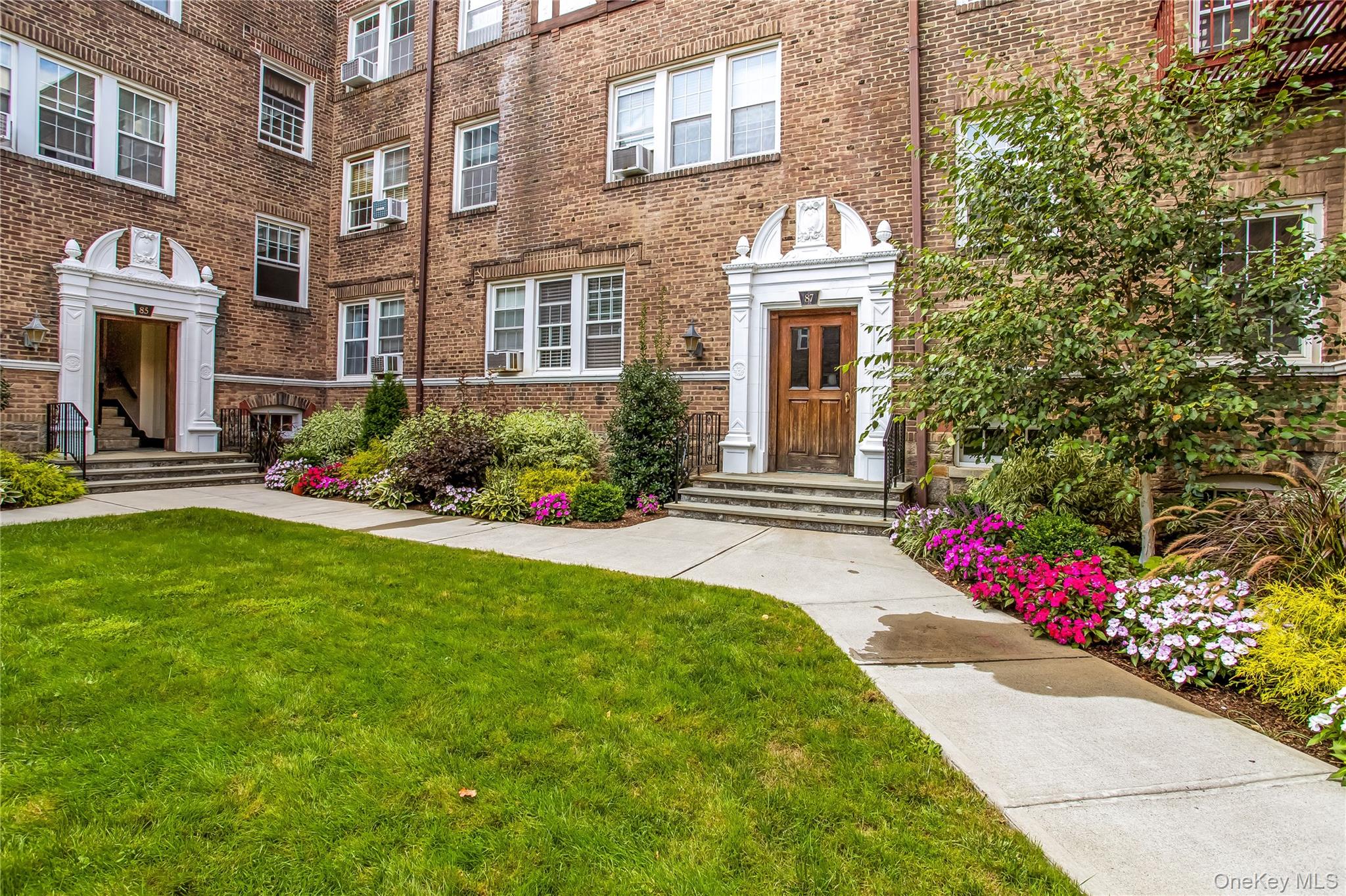 #1 photo, 87 N Broadway, White Plains , NY 10603