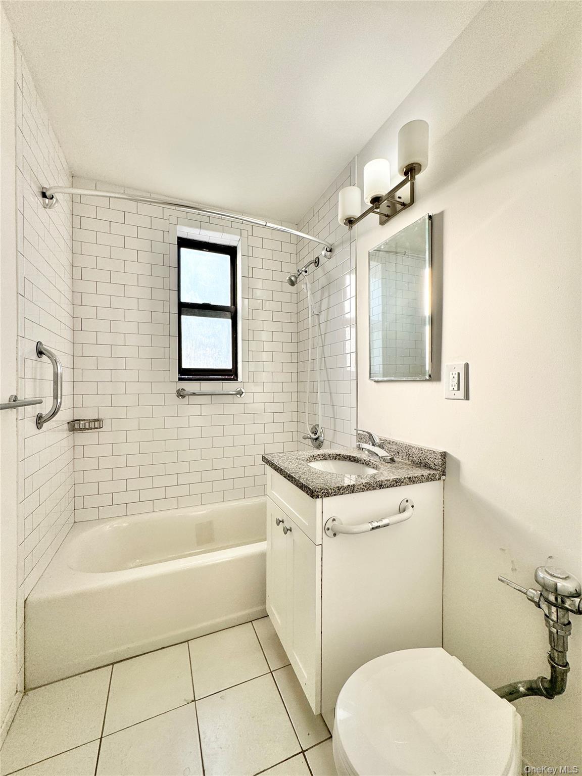 #7 photo, 84-19 51st Avenue, Elmhurst , NY 11373