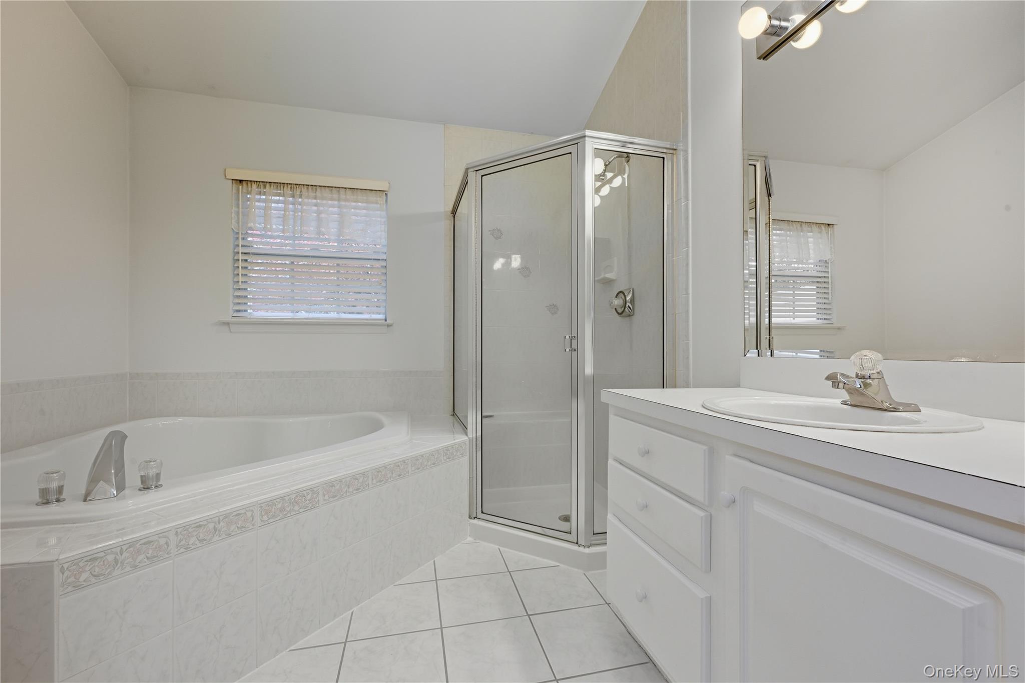 #20 photo, 12 Merrimack Road, Hauppauge , NY 11787