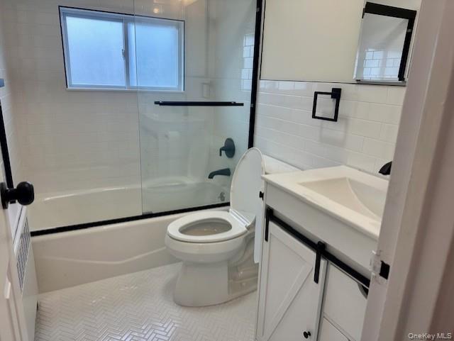 #14 photo, 651 Americus Avenue, サフォーク郡 East Patchogue , NY 11772