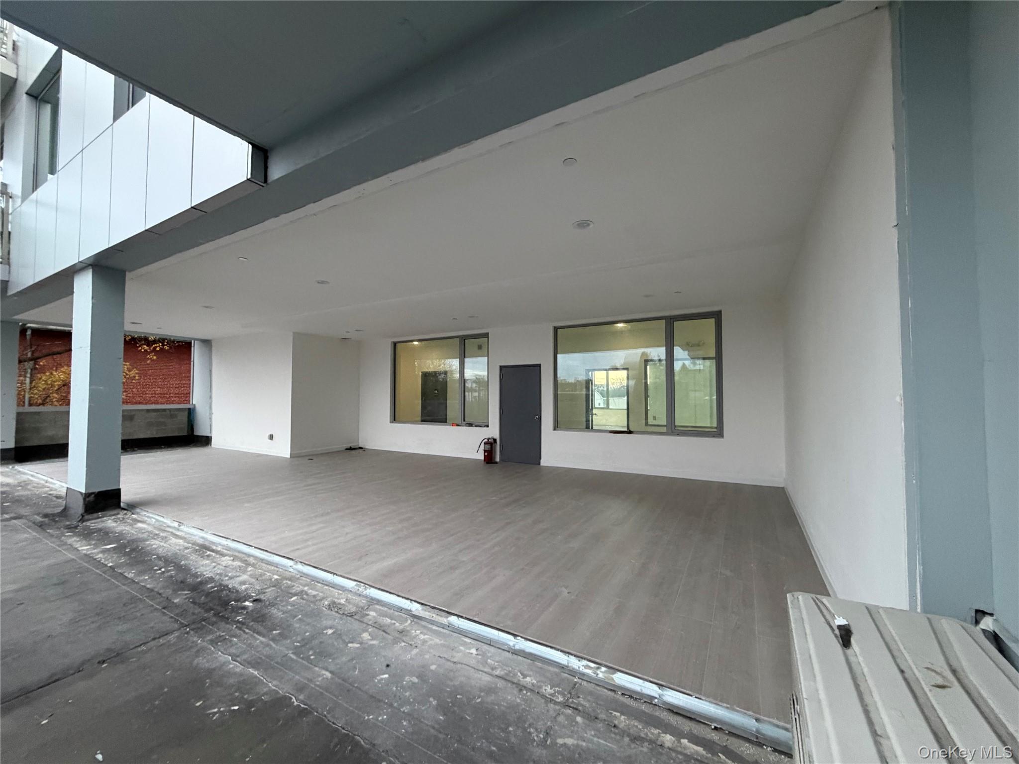 #5 photo, 150-23 Barclay Avenue, Flushing , NY 11355