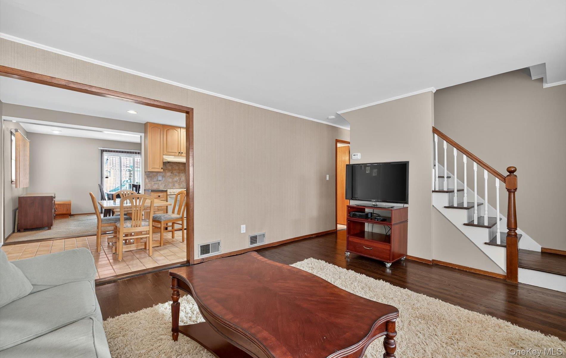 #6 photo, 58 Virginia Avenue, Plainview , NY 11803