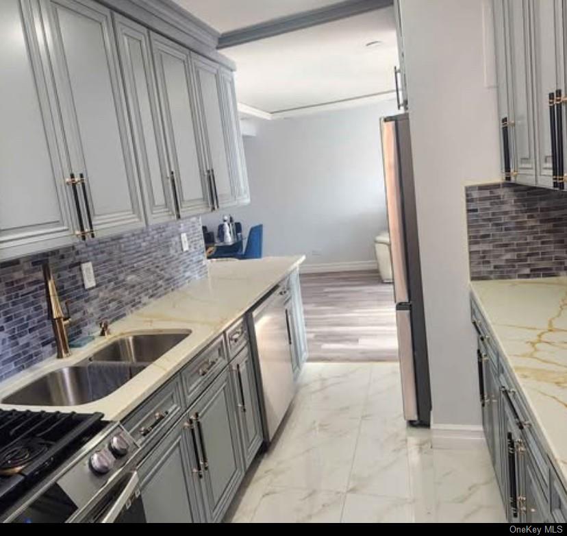 #7 photo, 141-60 84RD, Briarwood , NY 11435