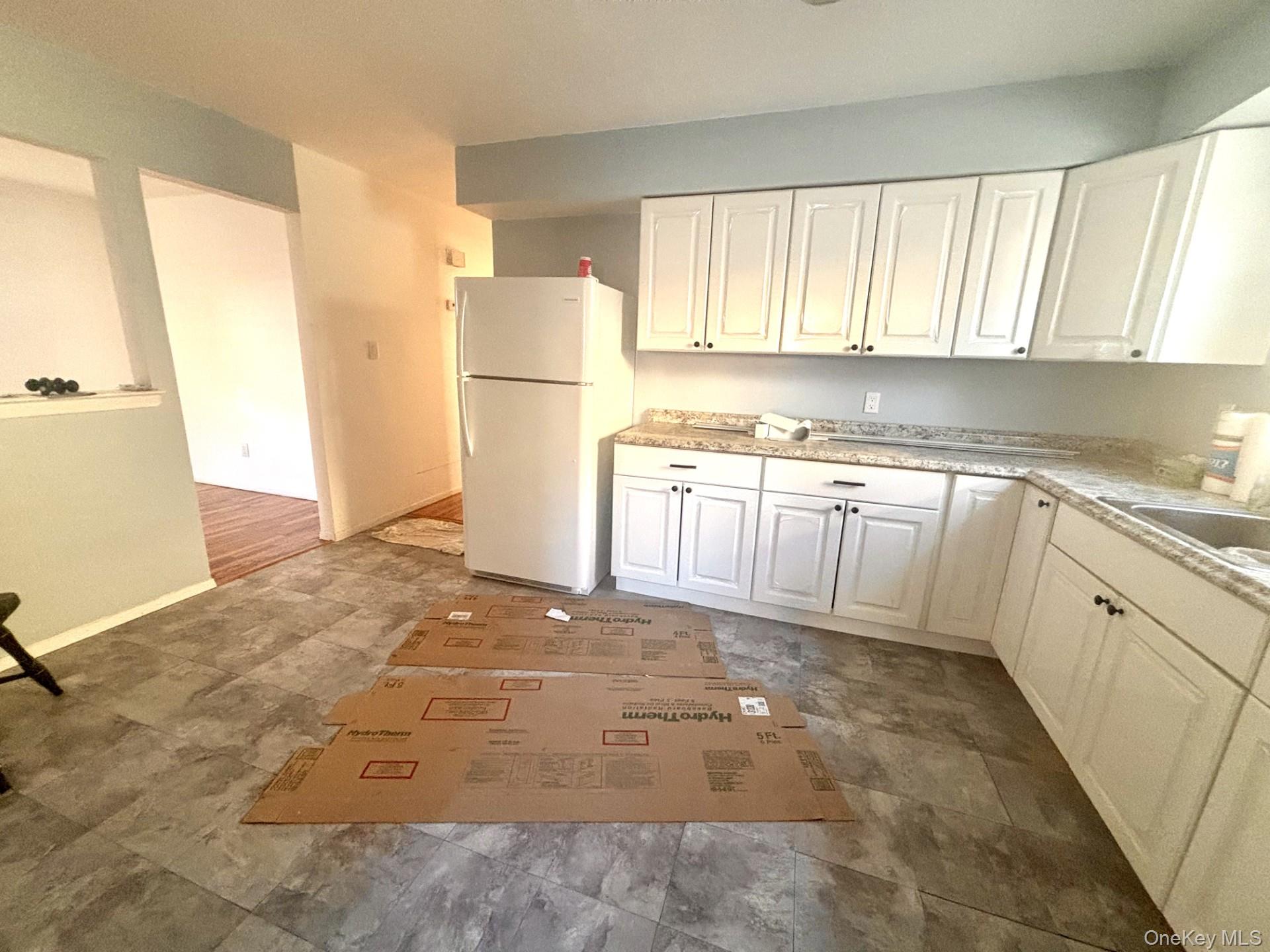 #9 photo, 441 Atlantic Avenue, East Rockaway , NY 11518