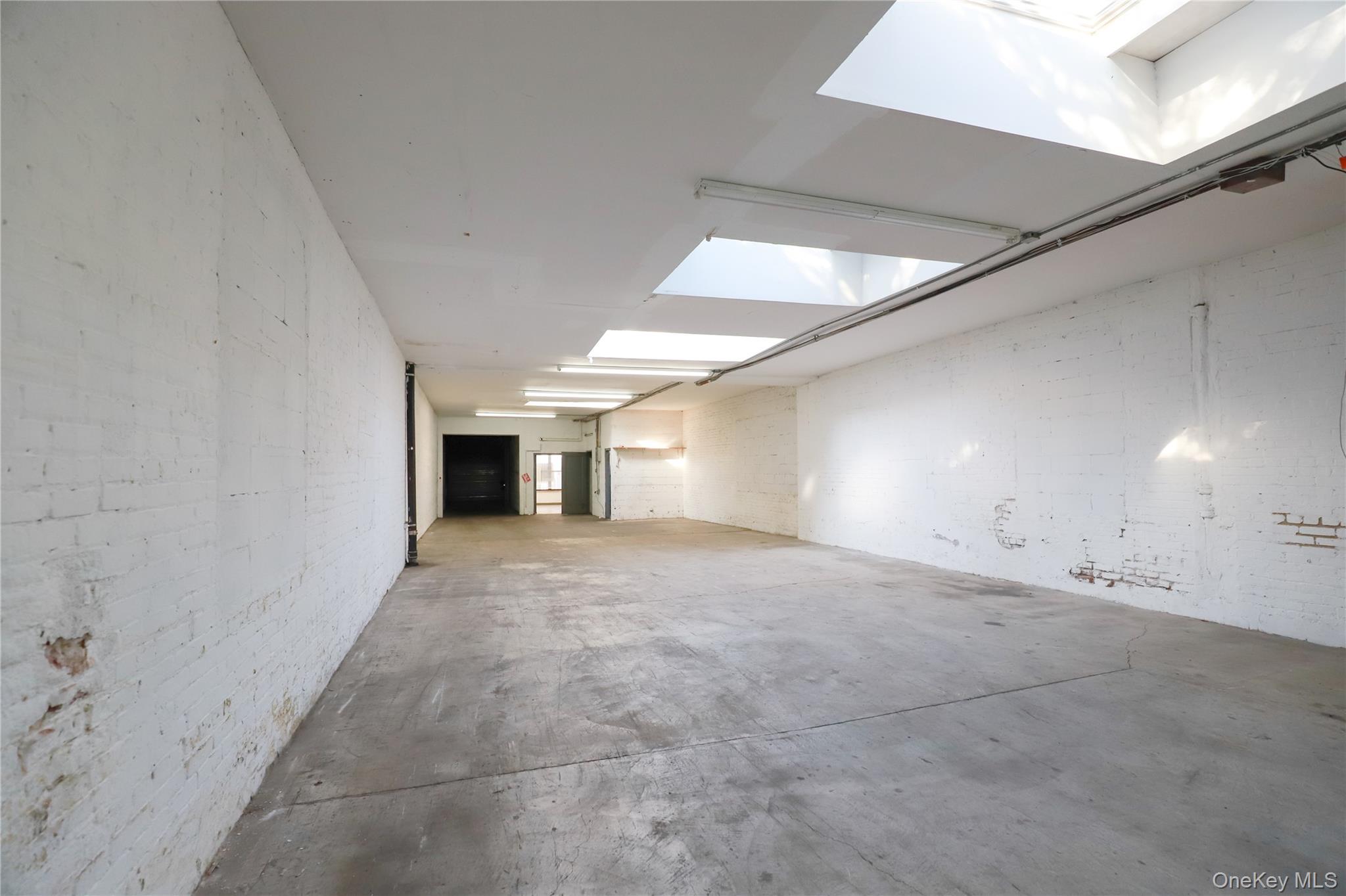 #11 photo, 36-17 36th Street, كوينز Astoria , NY 11106