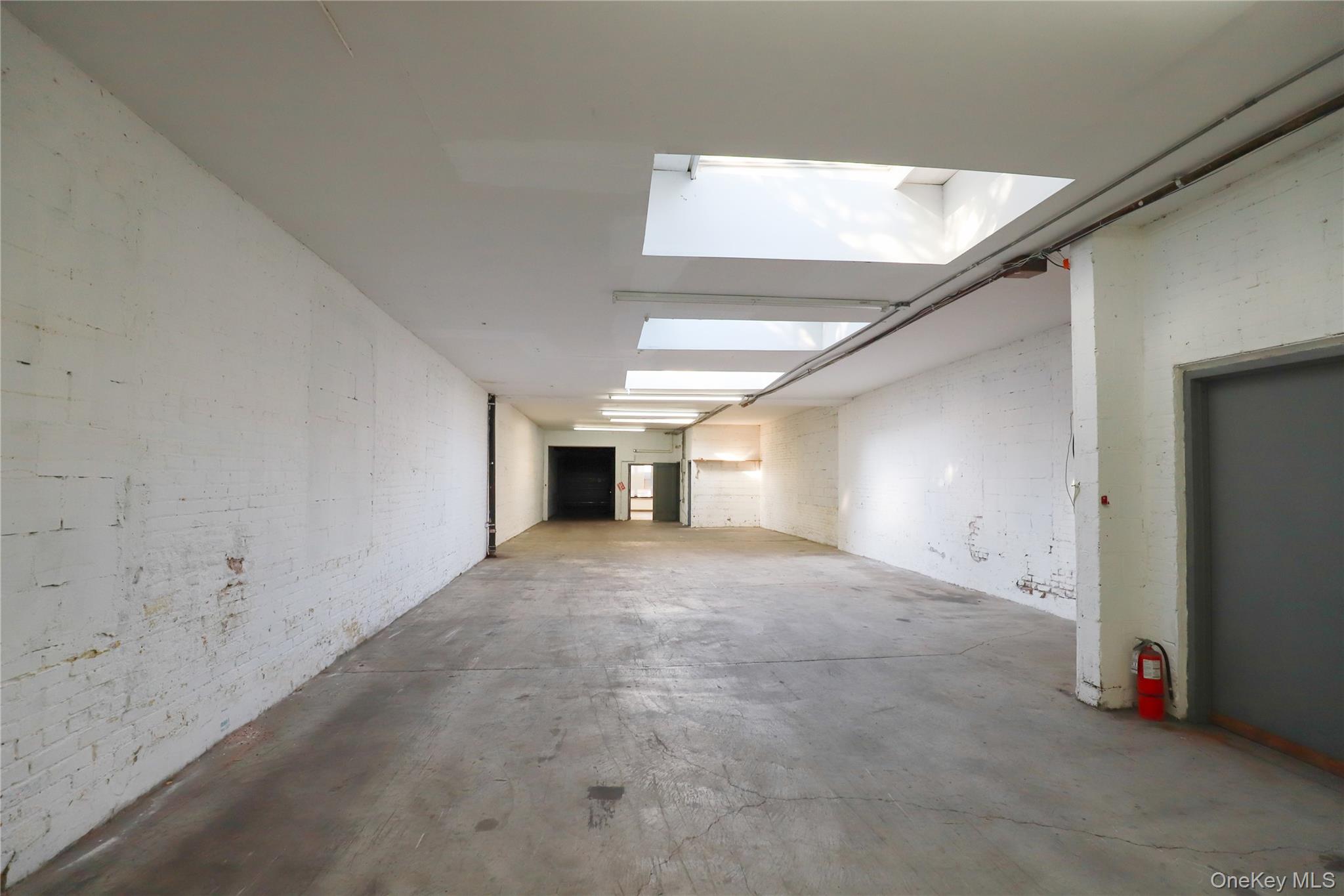 #9 photo, 36-17 36th Street, كوينز Astoria , NY 11106