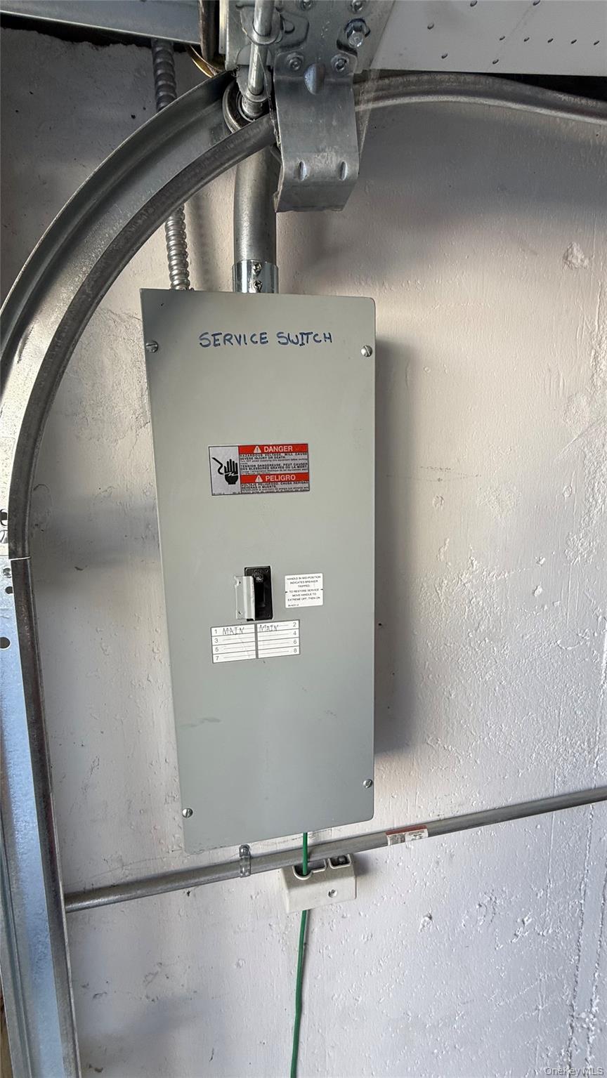 #17 photo, 86-16 262nd Street, Floral Park , NY 11001