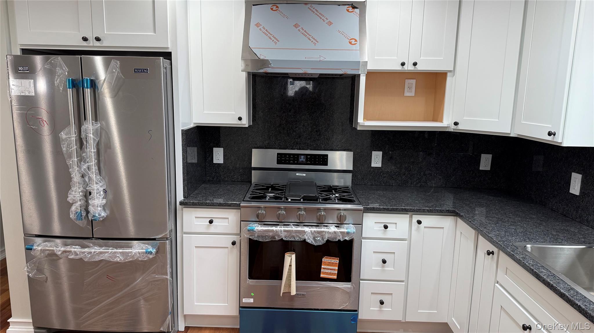 #6 photo, 86-16 262nd Street, Floral Park , NY 11001