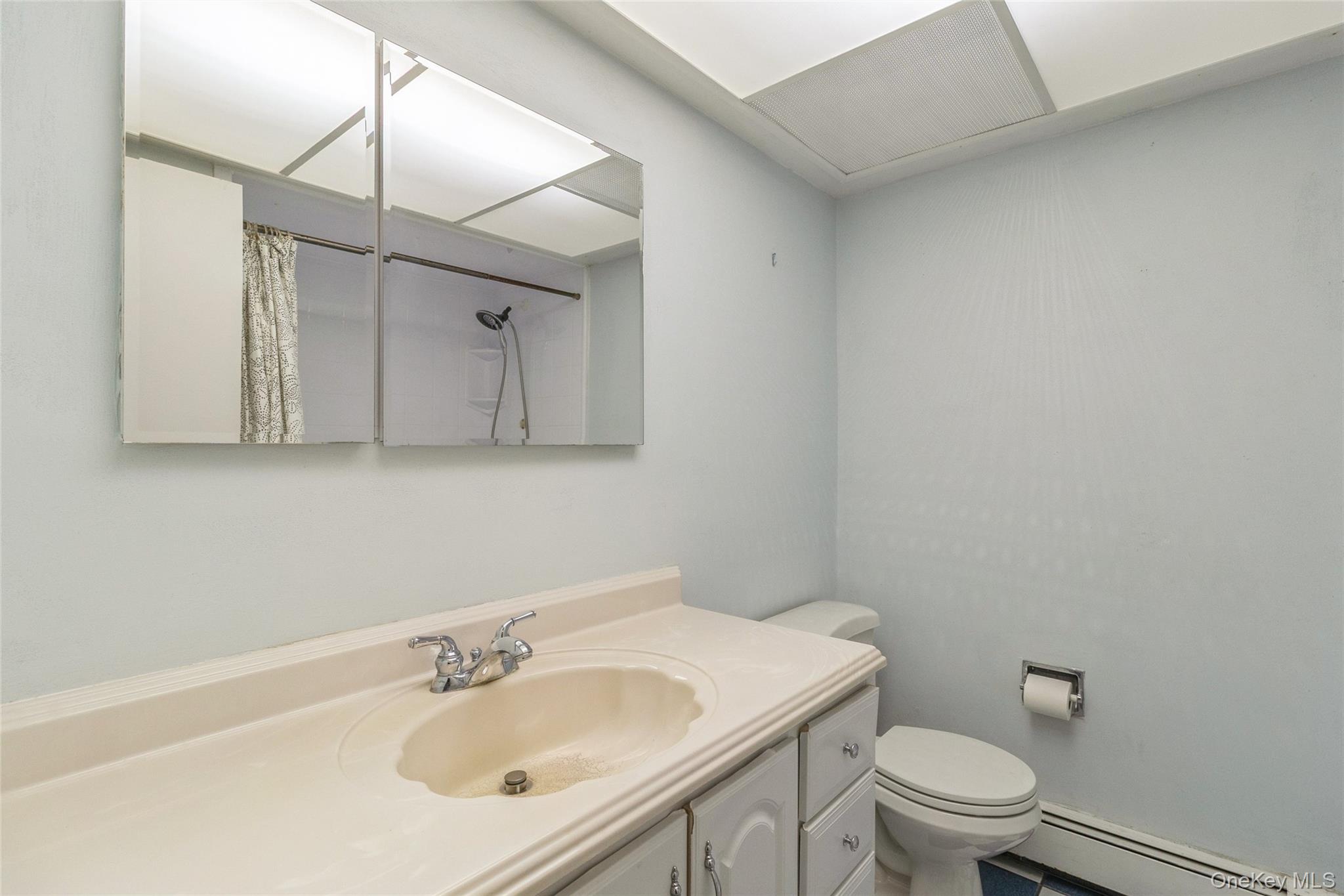 #16 photo, 15 Mobrey Lane, Smithtown , NY 11787