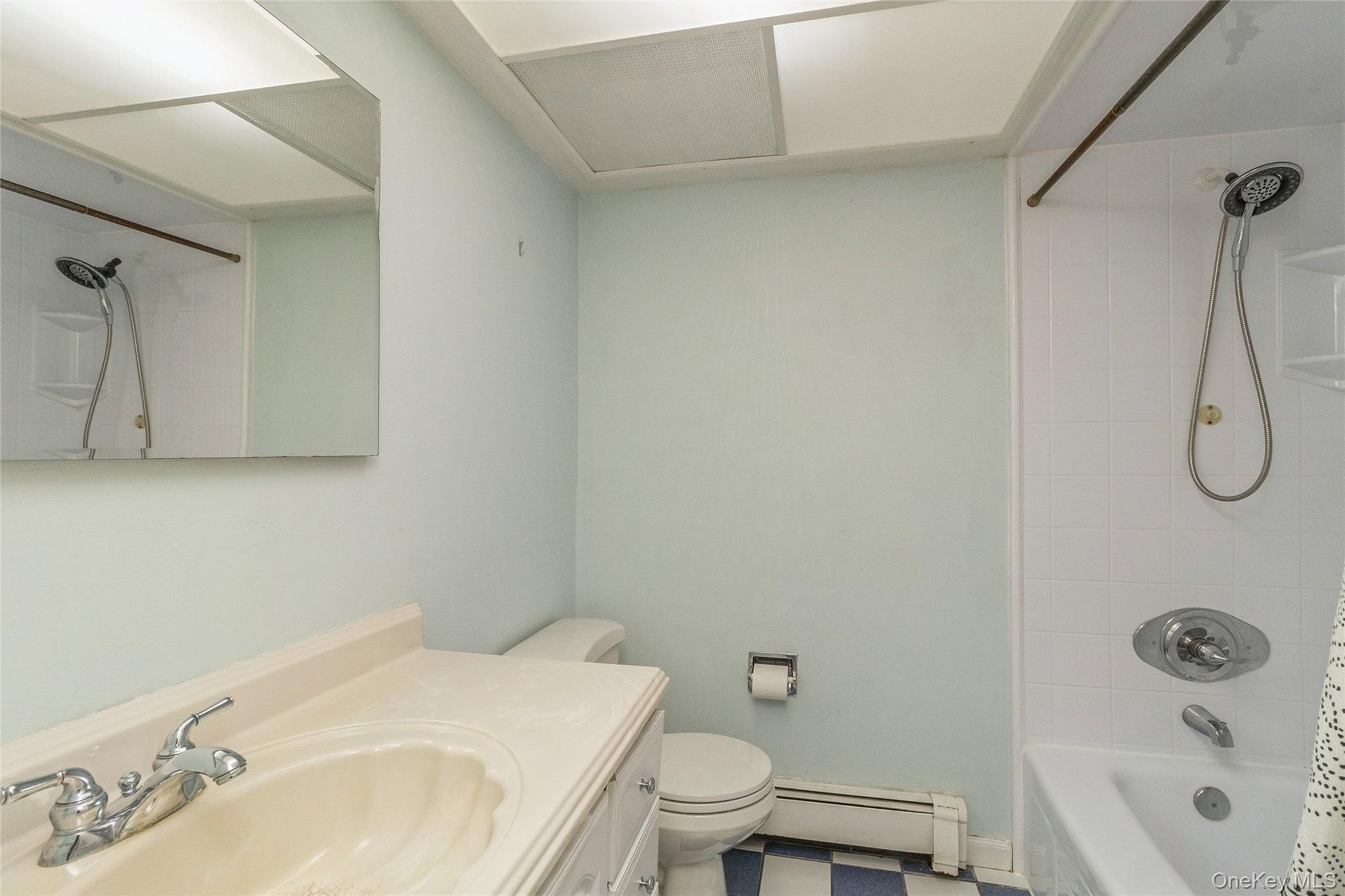 #17 photo, 15 Mobrey Lane, Smithtown , NY 11787