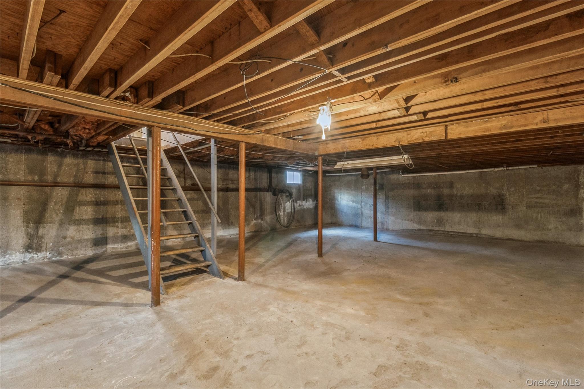 #20 photo, 15 Mobrey Lane, Smithtown , NY 11787