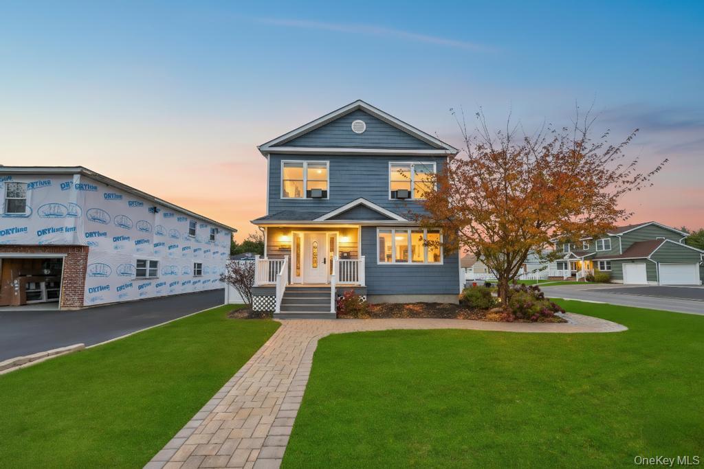 #1 photo, 297 Catskill Avenue, Lindenhurst , NY 11757